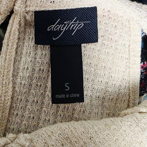 Daytrip Cream Knit Lace Front Tank Top Size S - Picture 8 of 10